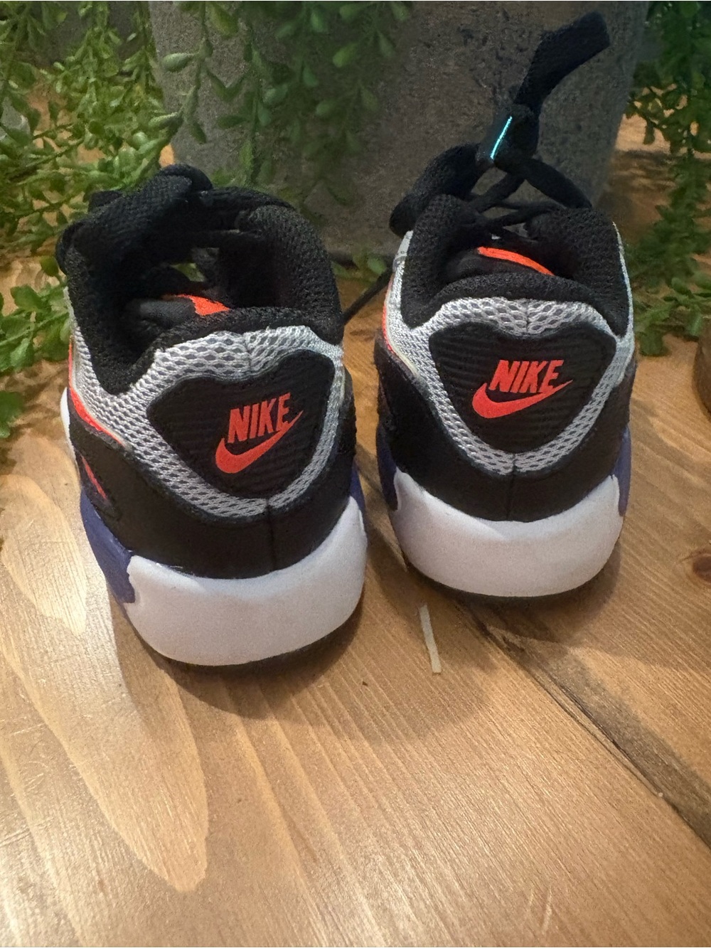 Nike baby Air Max Grey Black Red Lightweight Sneakers - Picture 7 of 8